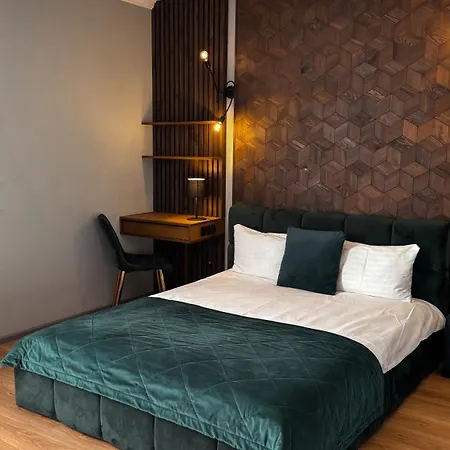 Blanc Hotel *